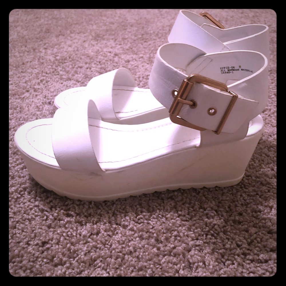 Platform sandals